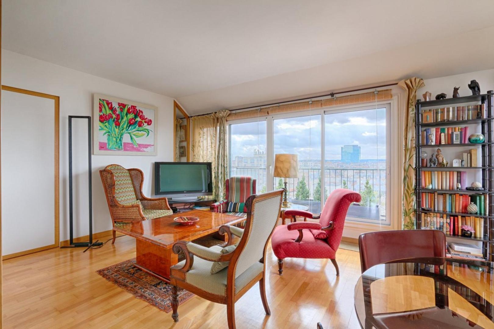 Residor - Beautiful, Bright 4p Apartment